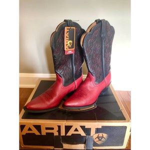NWT Ariat Red & Black Boots